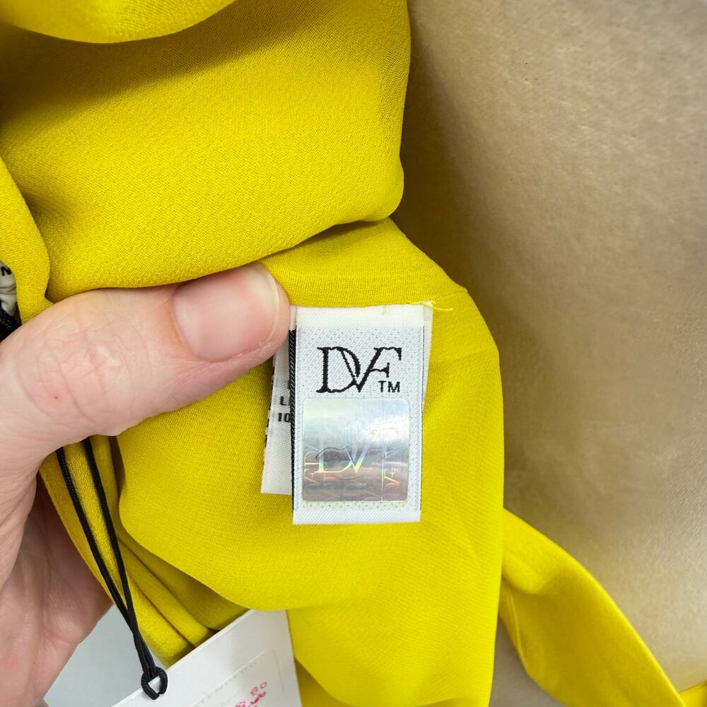 Diane von Furstenberg NWT Shannon Reversible Lemon Yellow Silk Wrap Dress DVF - Picture 11 of 13